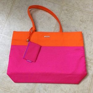 Clinique Bags - BOGO SALE |NWOT | Clinique | Tote Bag & Coin Purse Clinique Bags - BOGO SALE |NWOT | Clinique | Tote Bag & Coin Purse